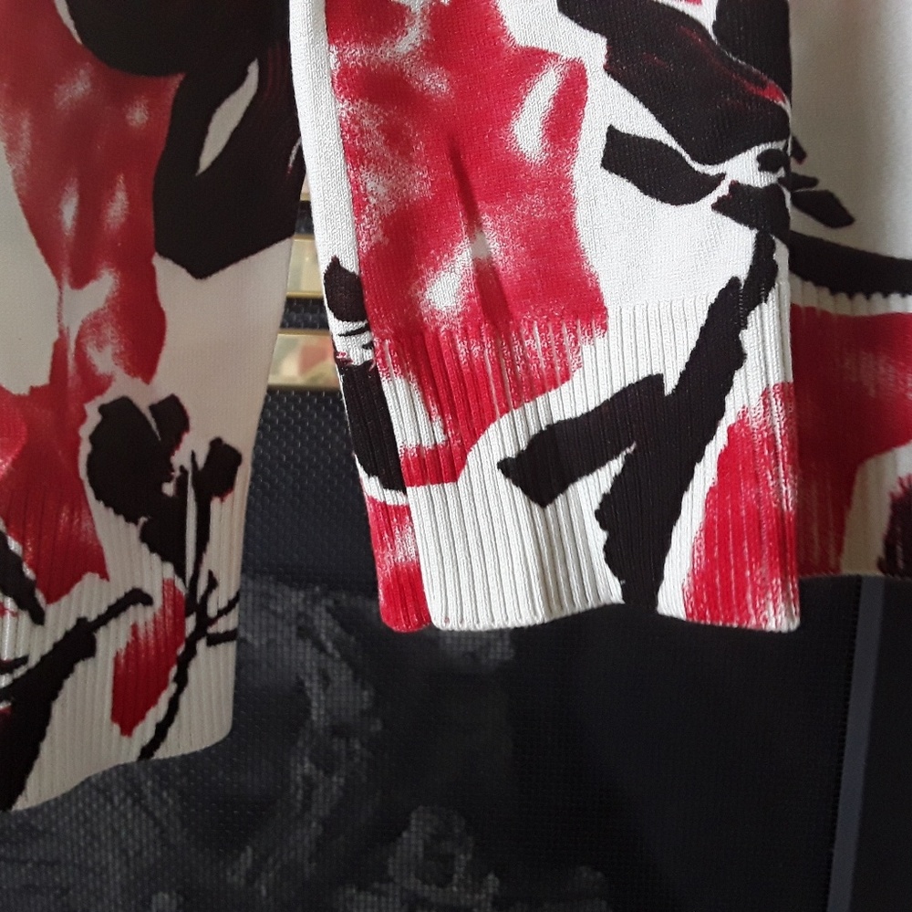Chaus Sweater - Picture 3 of 6